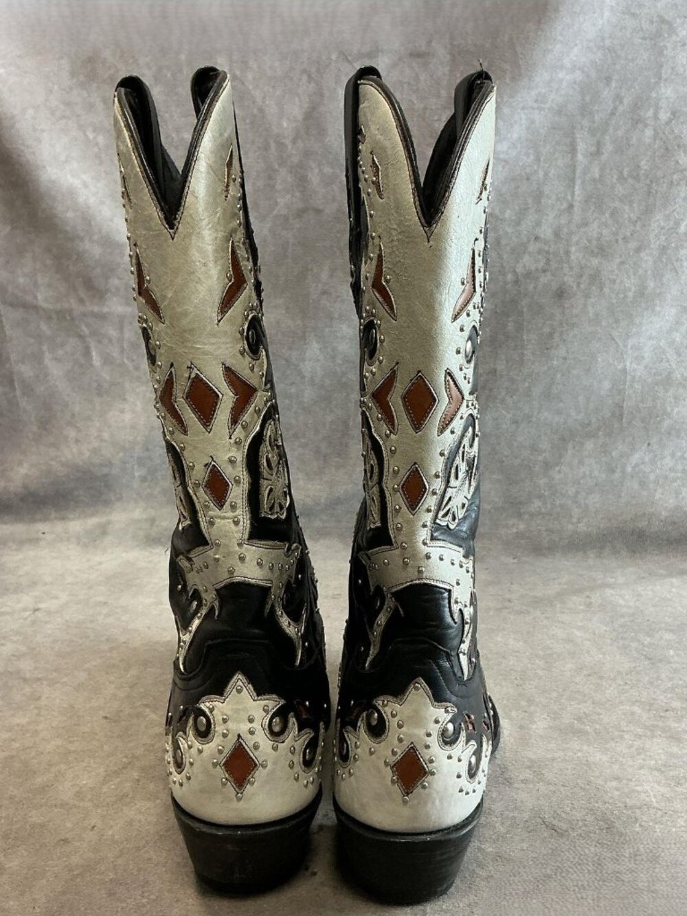 LUCCHESE size 10b Studded Scarlet Black & Natural Inlay - Picture 4 of 7
